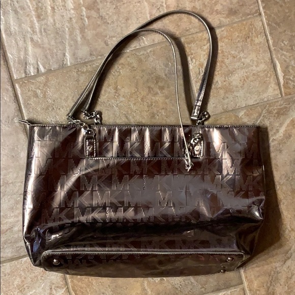 Michael Kors Handbags - MK purse